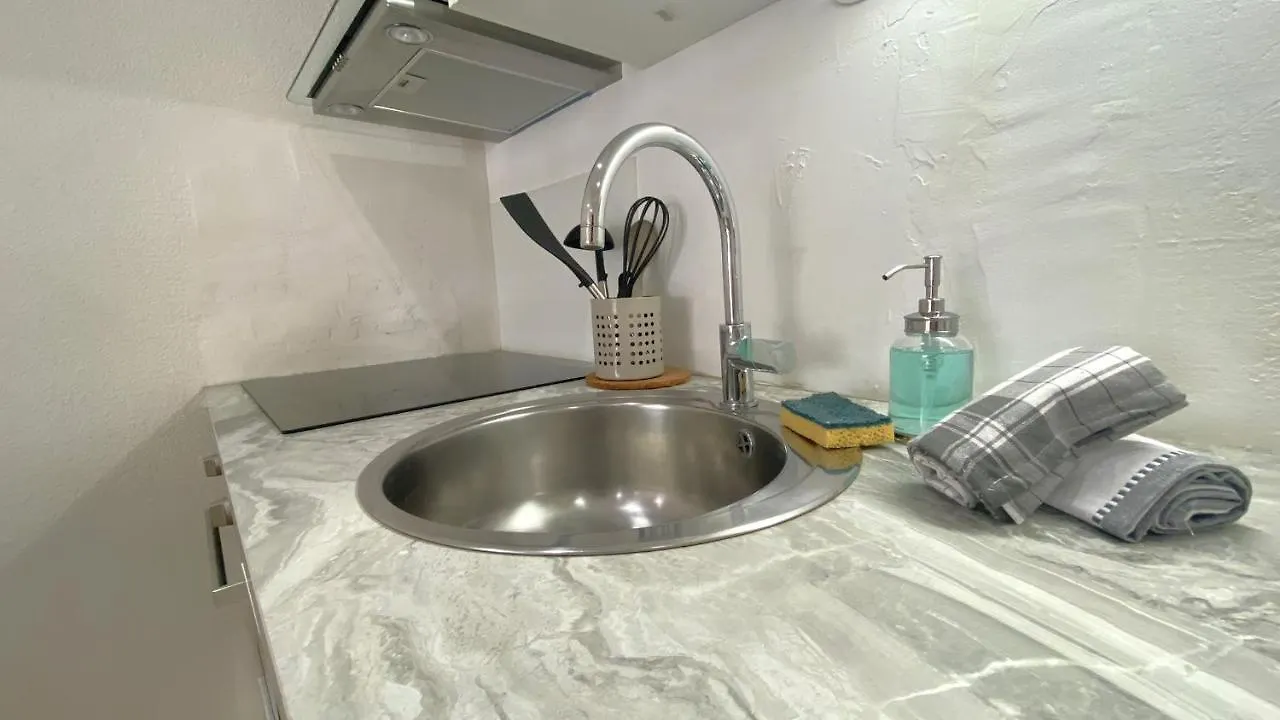 Studio Bricka - 200M To The Beach, Parking, Clim, Terrace Antibes Apartment