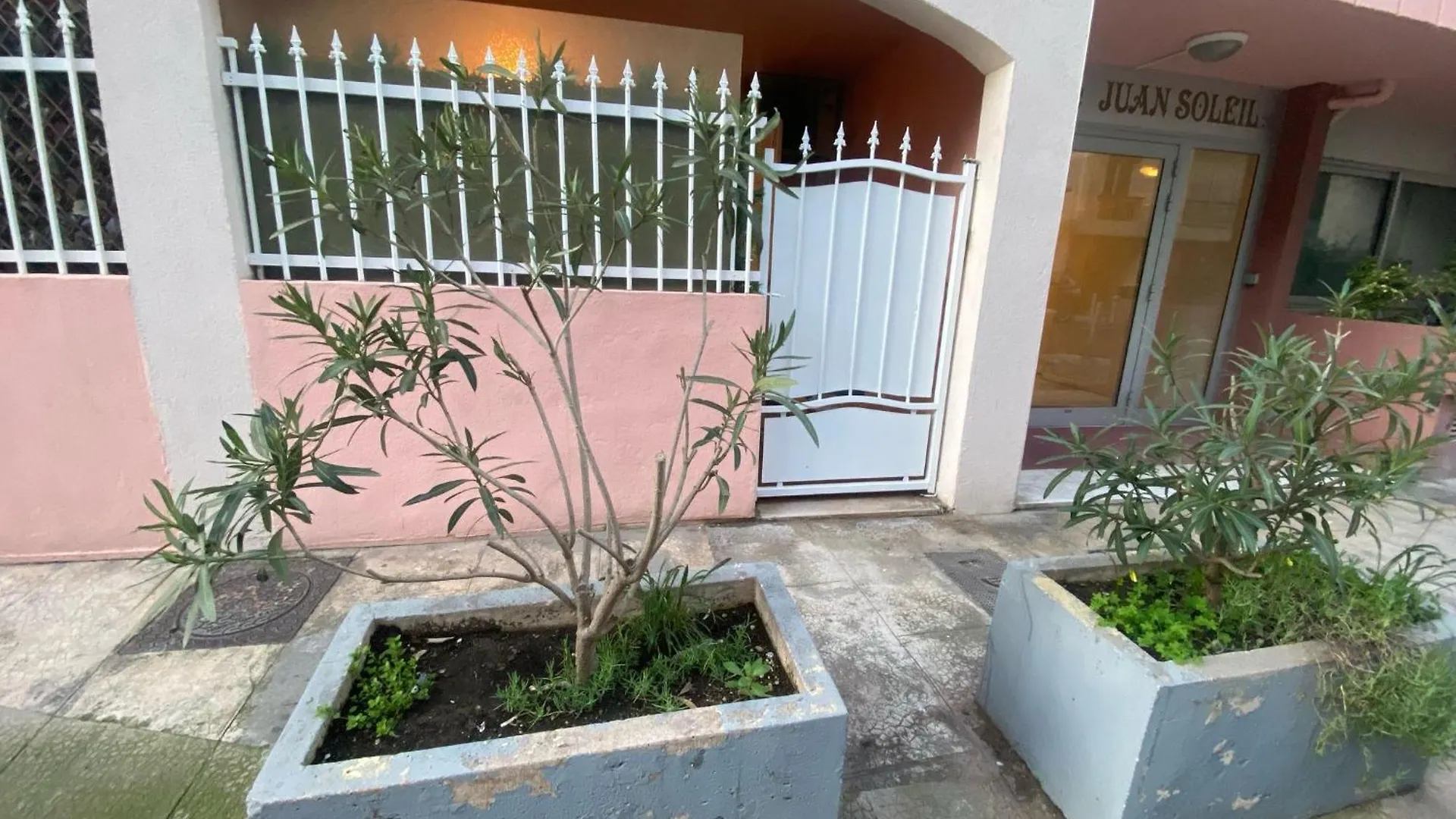 Studio Bricka - 200M To The Beach, Parking, Clim, Terrace Antibes 0*,